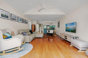 Bright modern home in great location close to City